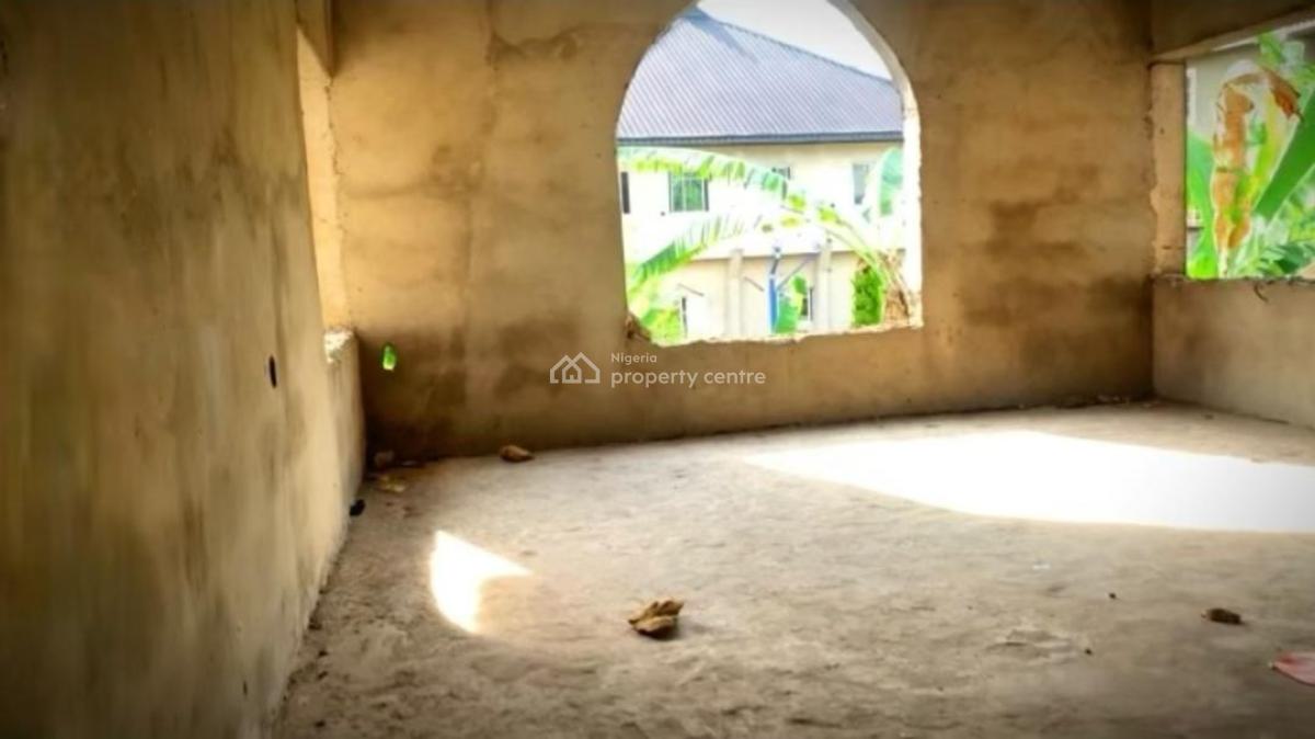 16 Bedroom Fully Detached Duplex, Ekorinim, Calabar, Cross River, Detached Duplex for Sale