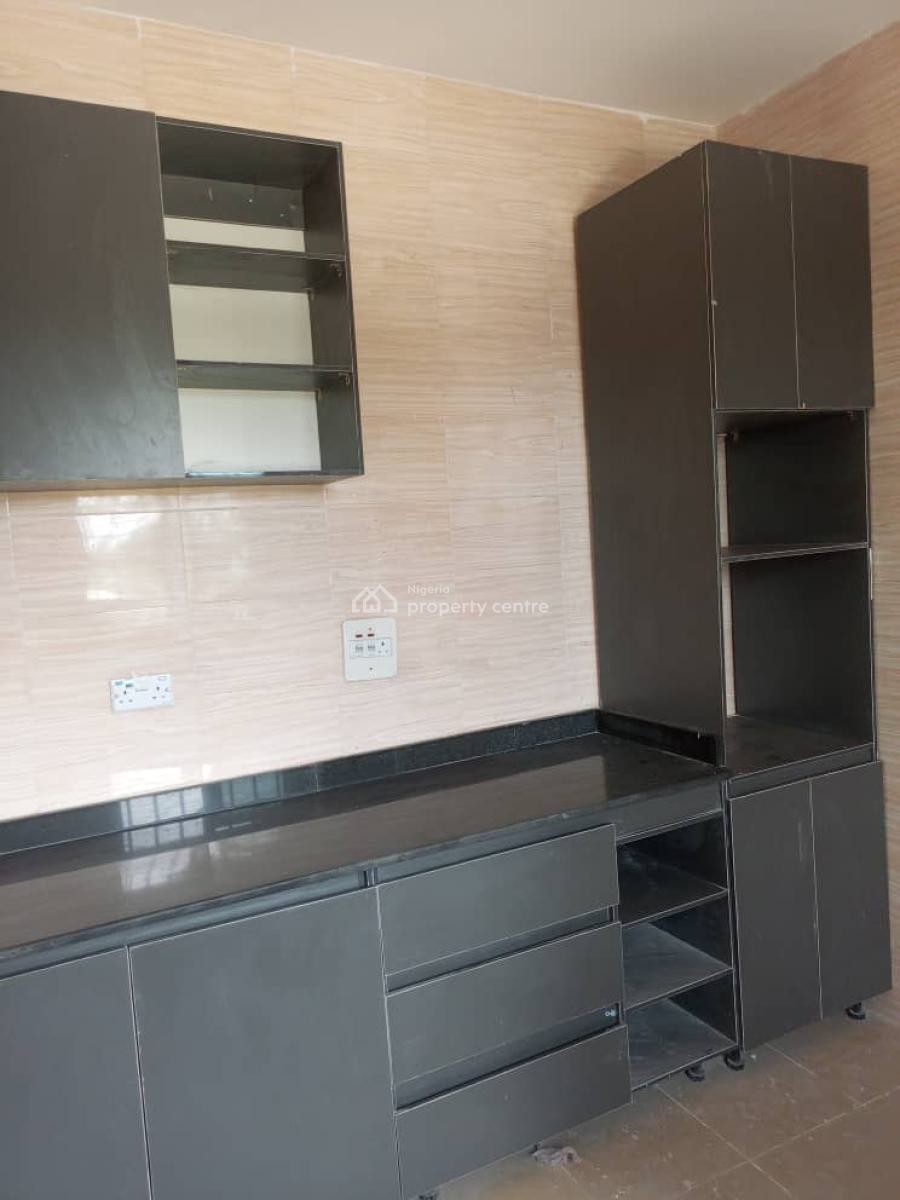 Well Built and Newly Renovated 3 Bedroom Apartment in Adeba, Adeba, Ibeju Lekki, Lagos, Flat / Apartment for Rent
