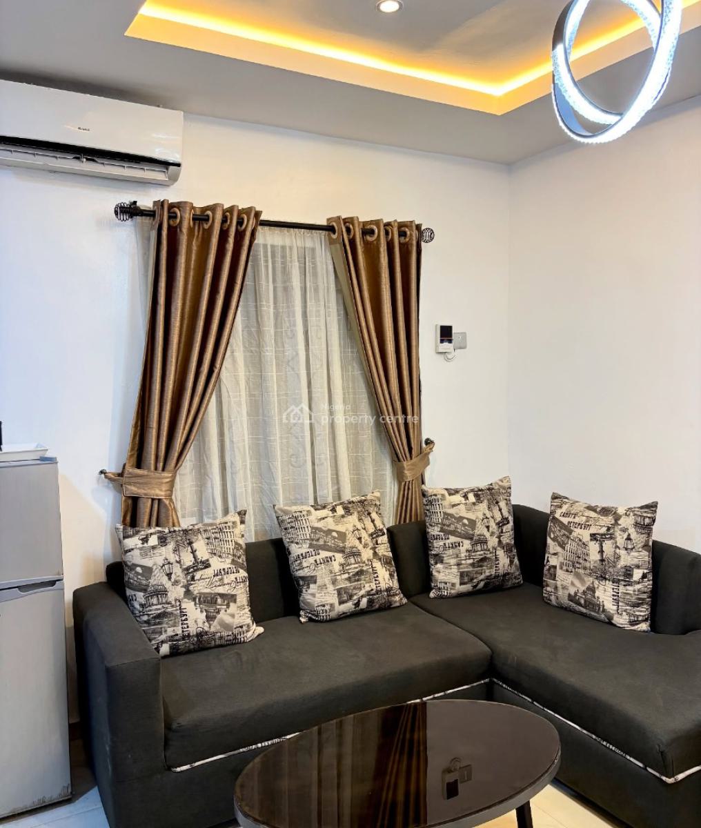 Scav 203-u3 X One Bedroom Apartment, Governors Road, Ikotun, Lagos, Flat / Apartment Short Let