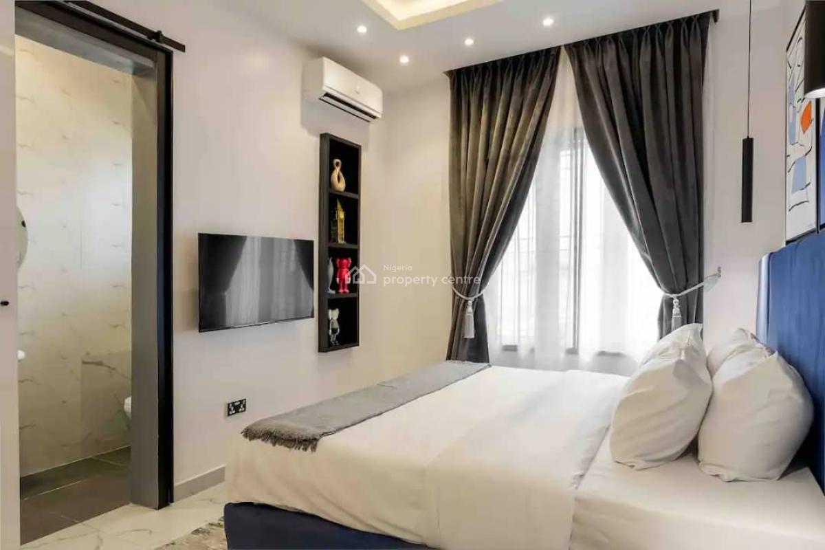 Grey One Bedroom Apartment, Lekki, Lagos, Flat / Apartment Short Let