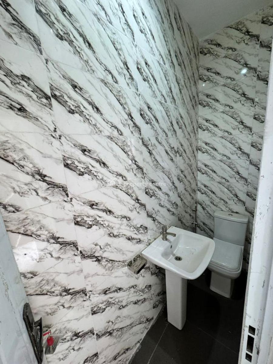 Exquisitely Finished 2bedroom Apartment., By Brains and Hammers Estate, Galadimawa, Abuja, Block of Flats for Sale