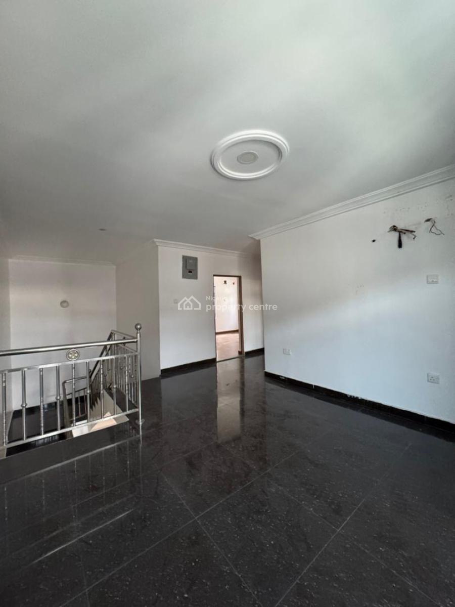 Well-maintained 2-bedroom Terrace Duplex, Lekki, Lekki Phase 1, Lekki, Lagos, Terraced Duplex for Rent