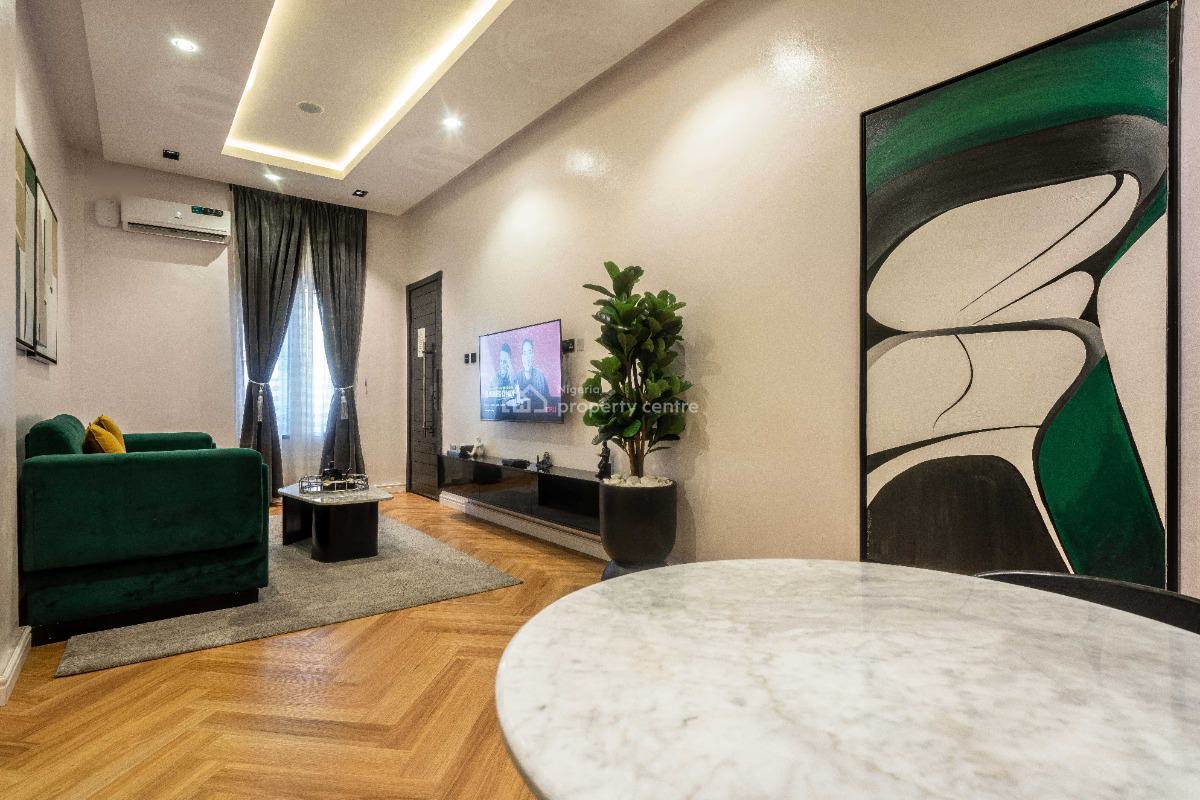 Emerald 2 Bedroom Apartment, Lekki, Lagos, Flat / Apartment Short Let