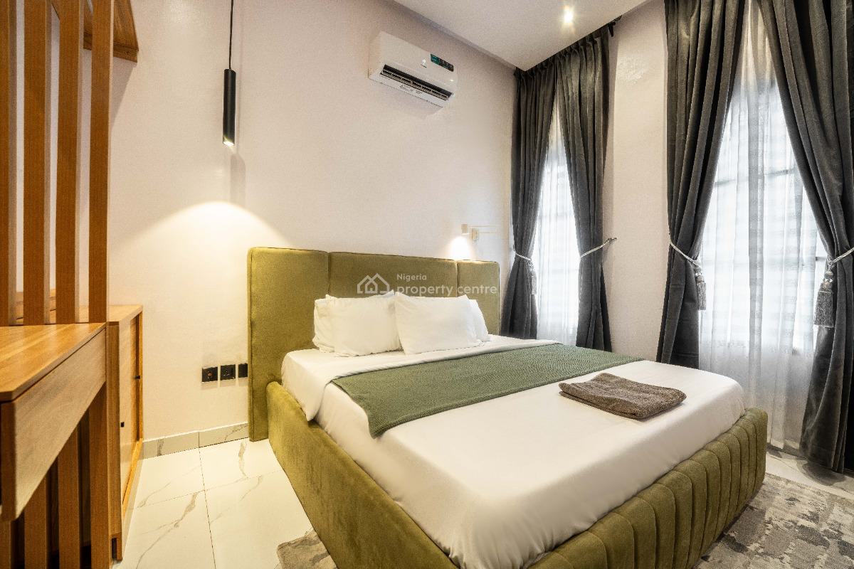 Emerald 2 Bedroom Apartment, Lekki, Lagos, Flat / Apartment Short Let