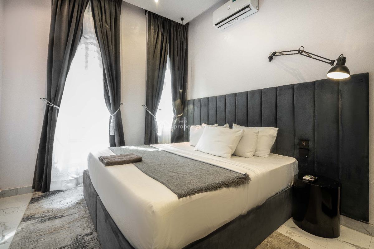 Emerald 2 Bedroom Apartment, Lekki, Lagos, Flat / Apartment Short Let