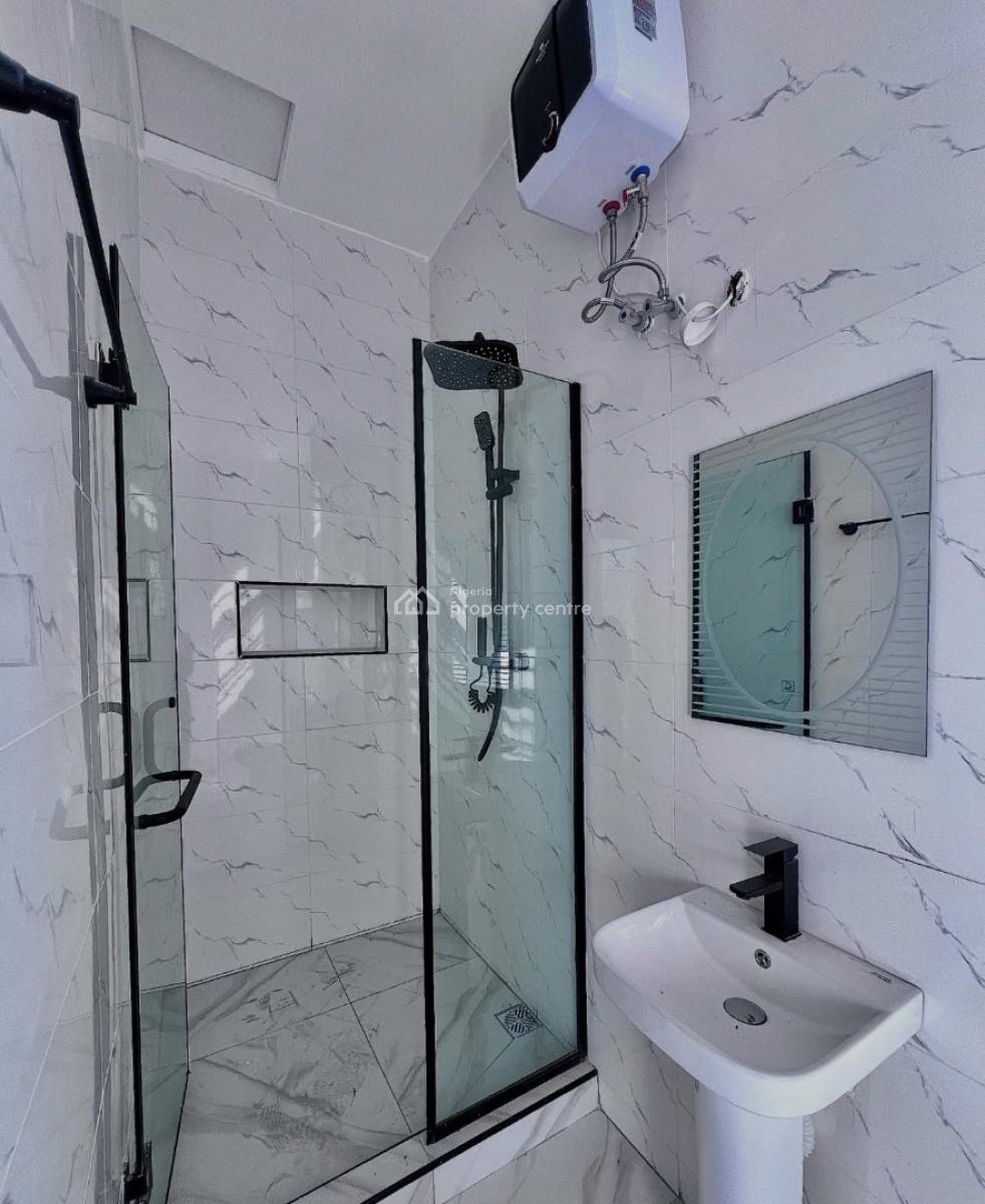 Newly Built 3 Bedroom and 4 Bedroom, Chevron, Lekki, Lagos, Terraced Duplex for Sale