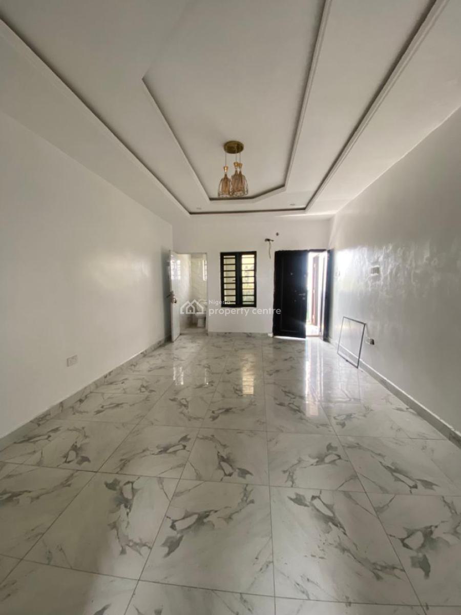 Self-serviced 2 Bedroom En-suite Flat with Fitted Kitchen Cabinets/hea, Sangotedo, Ajah, Lagos, Flat / Apartment for Rent