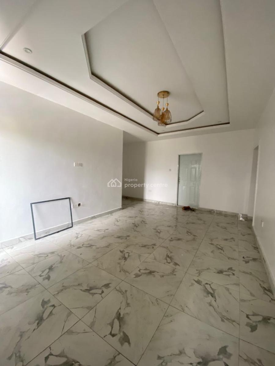 Self-serviced 2 Bedroom En-suite Flat with Fitted Kitchen Cabinets/hea, Sangotedo, Ajah, Lagos, Flat / Apartment for Rent