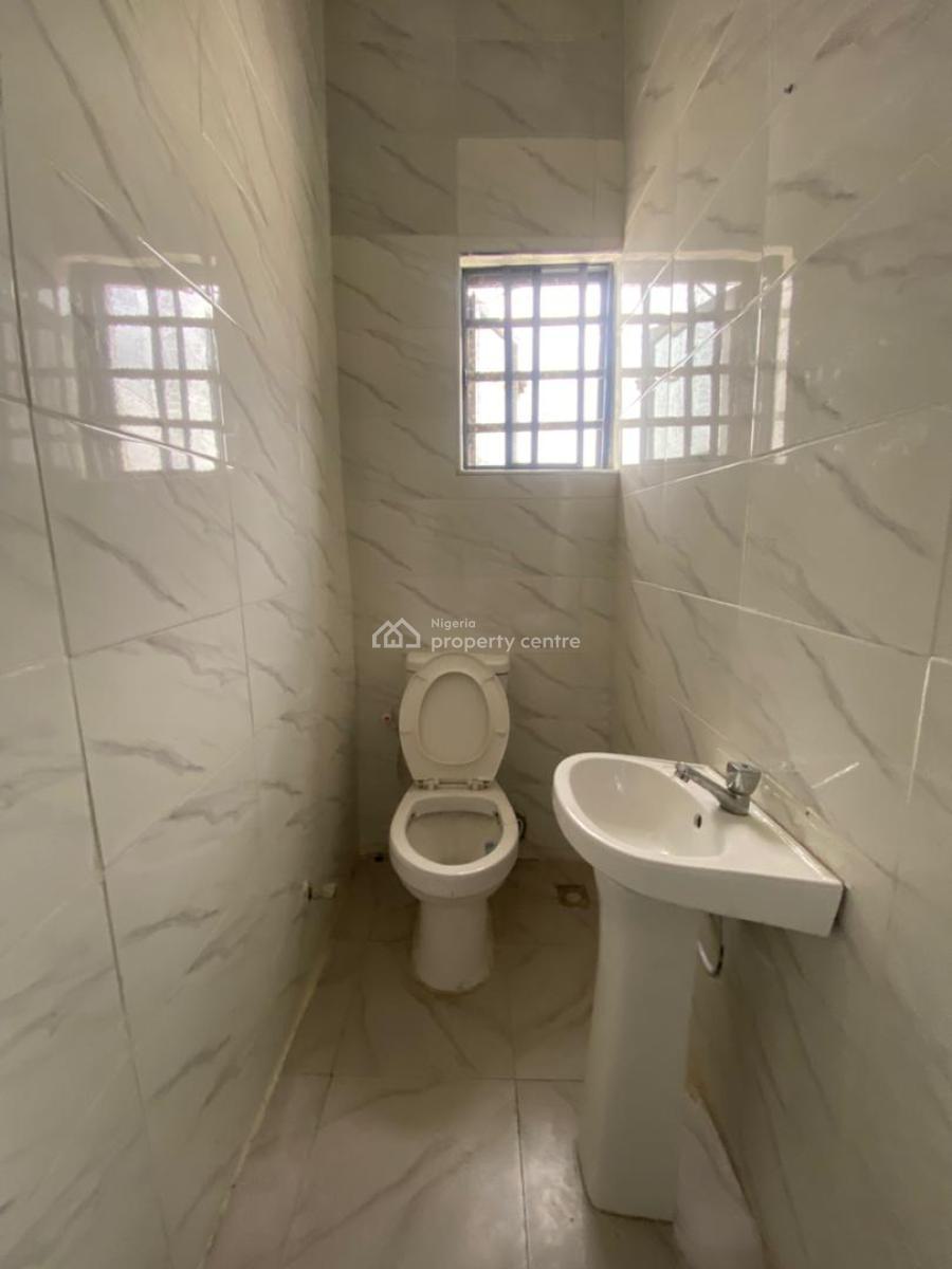 Self-serviced 2 Bedroom En-suite Flat with Fitted Kitchen Cabinets/hea, Sangotedo, Ajah, Lagos, Flat / Apartment for Rent