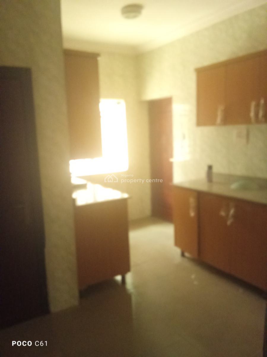 Clean Spacious 3 Bedroom Flat, Sangotedo Lekki, Sangotedo, Ajah, Lagos, Flat / Apartment for Rent