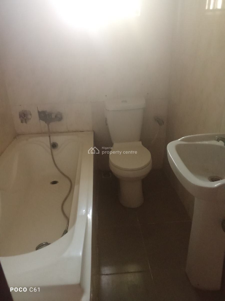Clean Spacious 3 Bedroom Flat, Sangotedo Lekki, Sangotedo, Ajah, Lagos, Flat / Apartment for Rent
