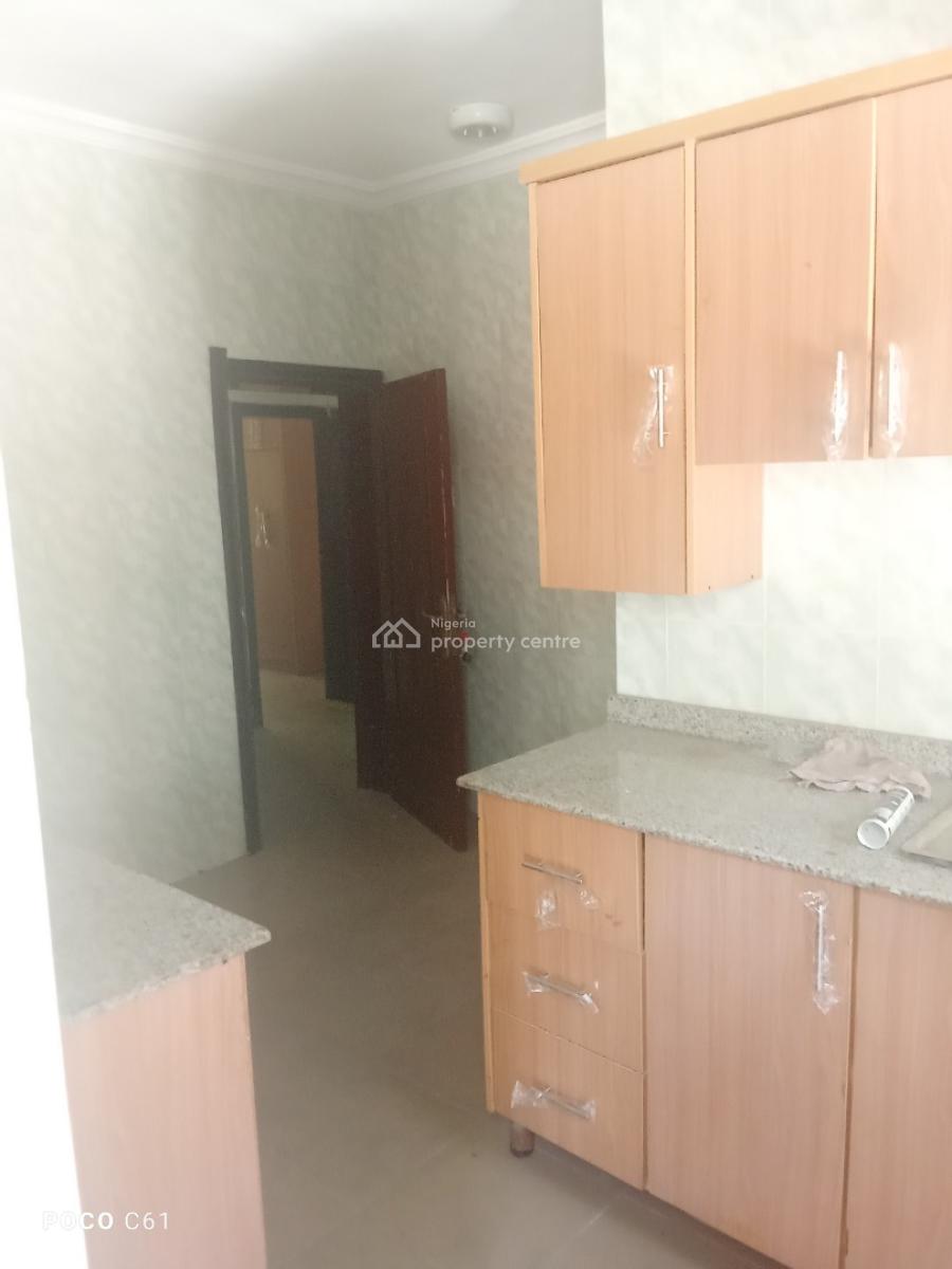 Clean Spacious 3 Bedroom Flat, Sangotedo Lekki, Sangotedo, Ajah, Lagos, Flat / Apartment for Rent
