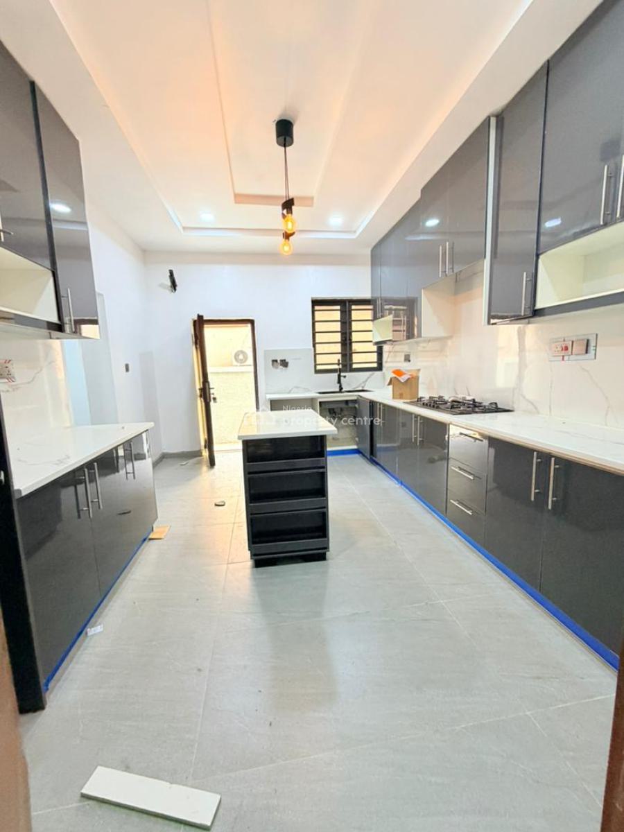 7 Bedroom Detached Duplex at Magodo Phase 2, Gra Phase 2, Magodo, Lagos, Detached Duplex for Sale