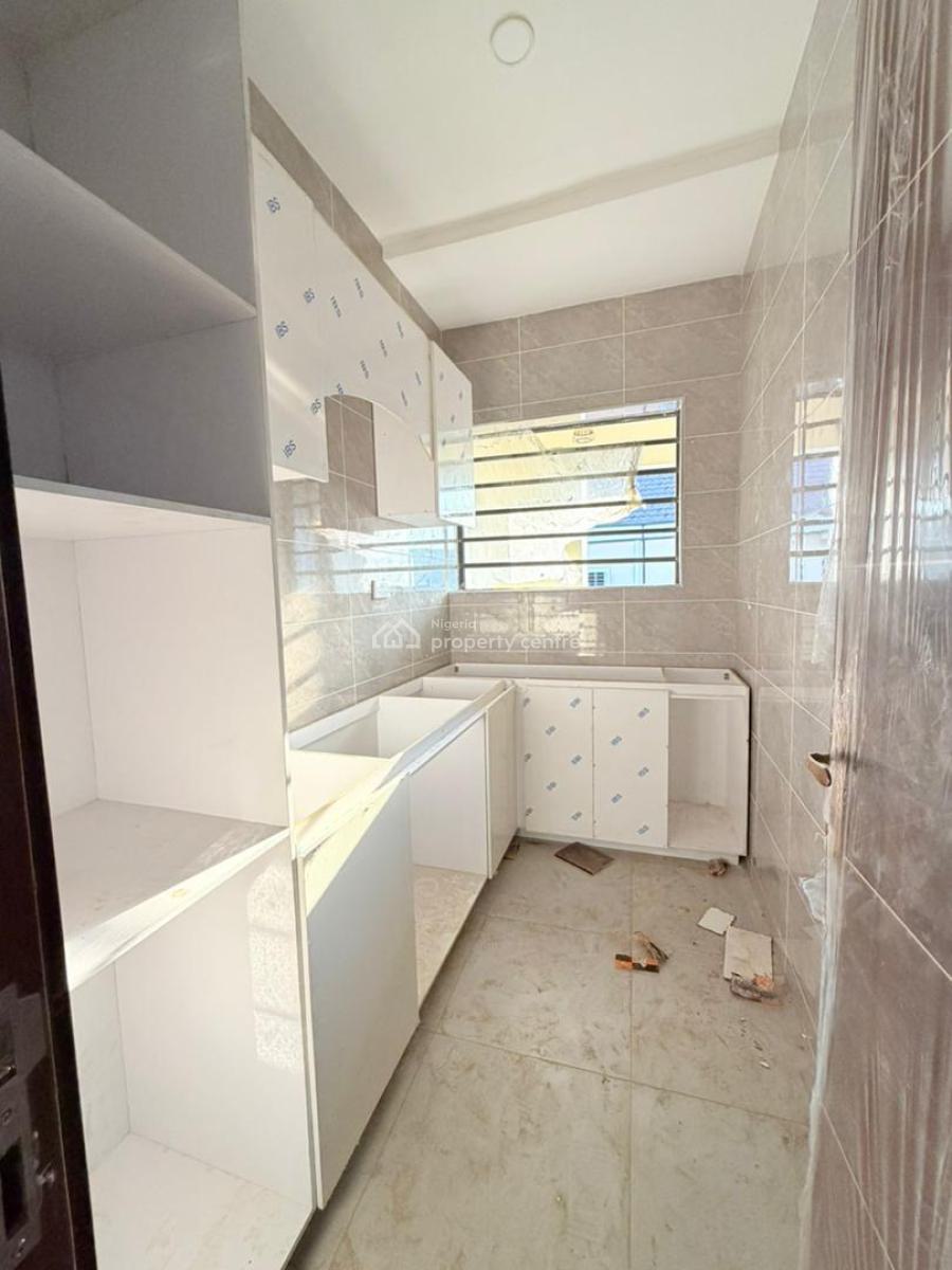 2 Bedroom Apartment at Surulere, Surulere, Lagos, Flat / Apartment for Sale