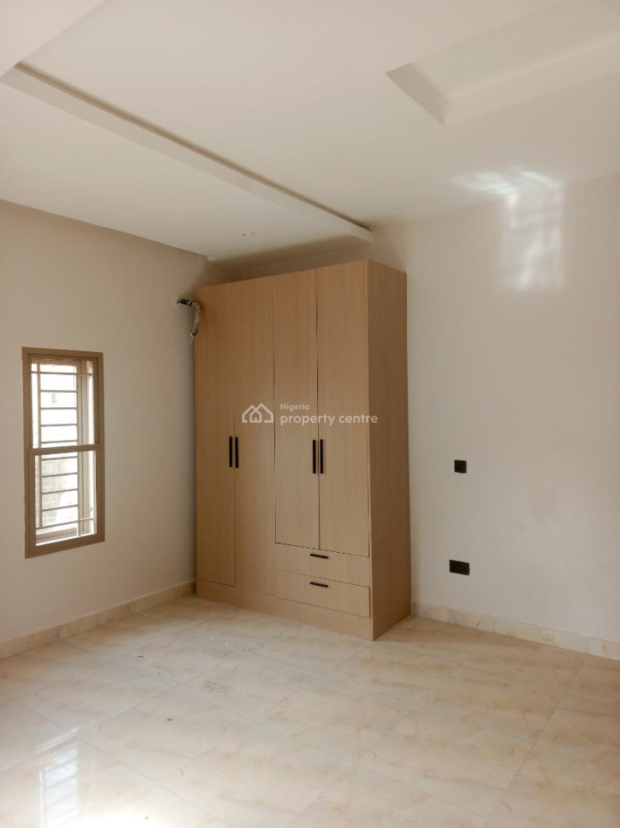 Newly & Spaciously Built 3 Bedroom Block of Flat, News Engineering, Dawaki, Gwarinpa, Abuja, Flat / Apartment for Rent