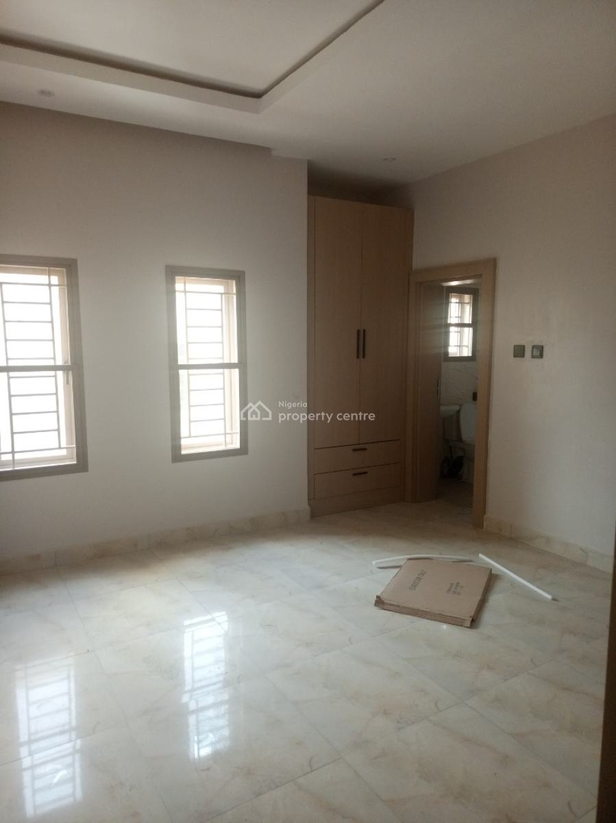 Newly & Spaciously Built 3 Bedroom Block of Flat, News Engineering, Dawaki, Gwarinpa, Abuja, Flat / Apartment for Rent