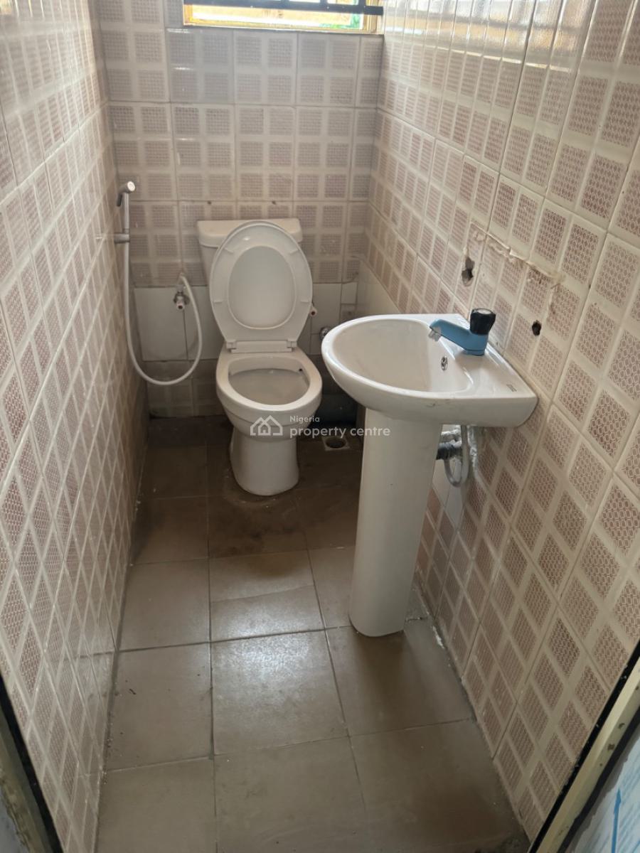 Tastefully Finished and Spacious 3 Bedroom Flat, Nuj Estate 1 Near Berger, Ojodu Berger, Ojodu, Lagos, Flat / Apartment for Rent