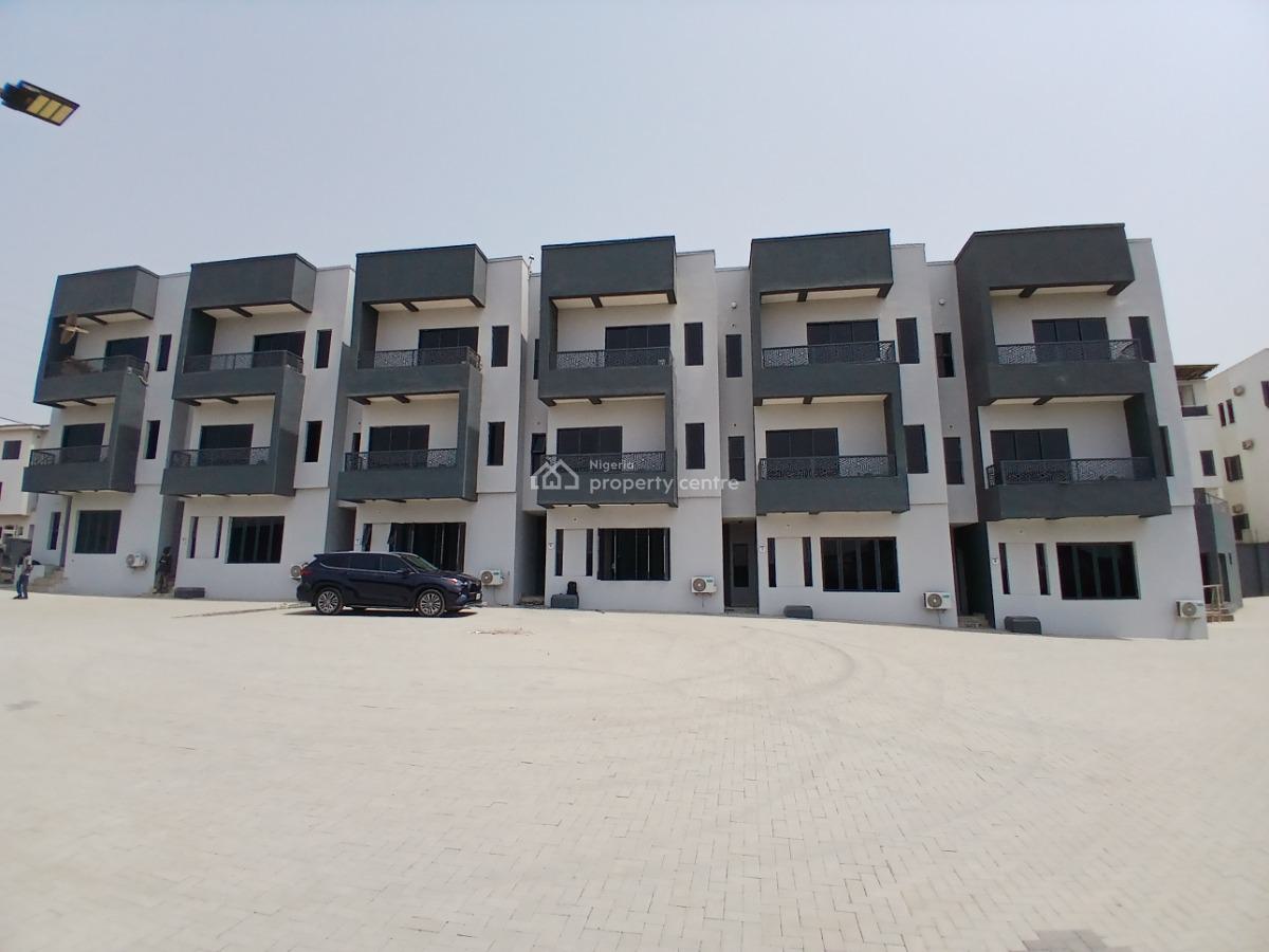 4 Bedroom Terrace Duplex + Maids Room, Behind Hmedix Guzape, Guzape District, Abuja, Terraced Duplex for Sale