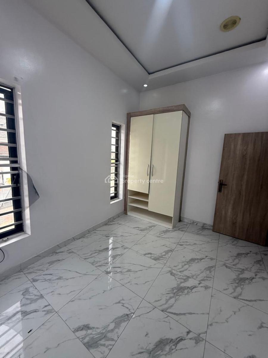 Standing Semi Master Single Room in a Duplex Shared Apt, Ikota Lekki Lagos, Ikota, Lekki, Lagos, Self Contain (single Rooms) for Rent