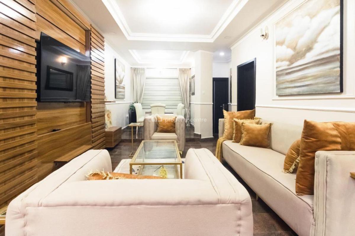 4 Bedroom Apartment, Ogudu Gra, Ogudu, Lagos, Flat / Apartment Short Let