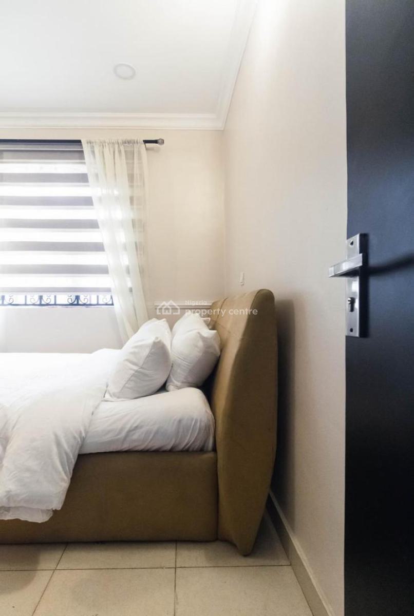 4 Bedroom Apartment, Ogudu Gra, Ogudu, Lagos, Flat / Apartment Short Let