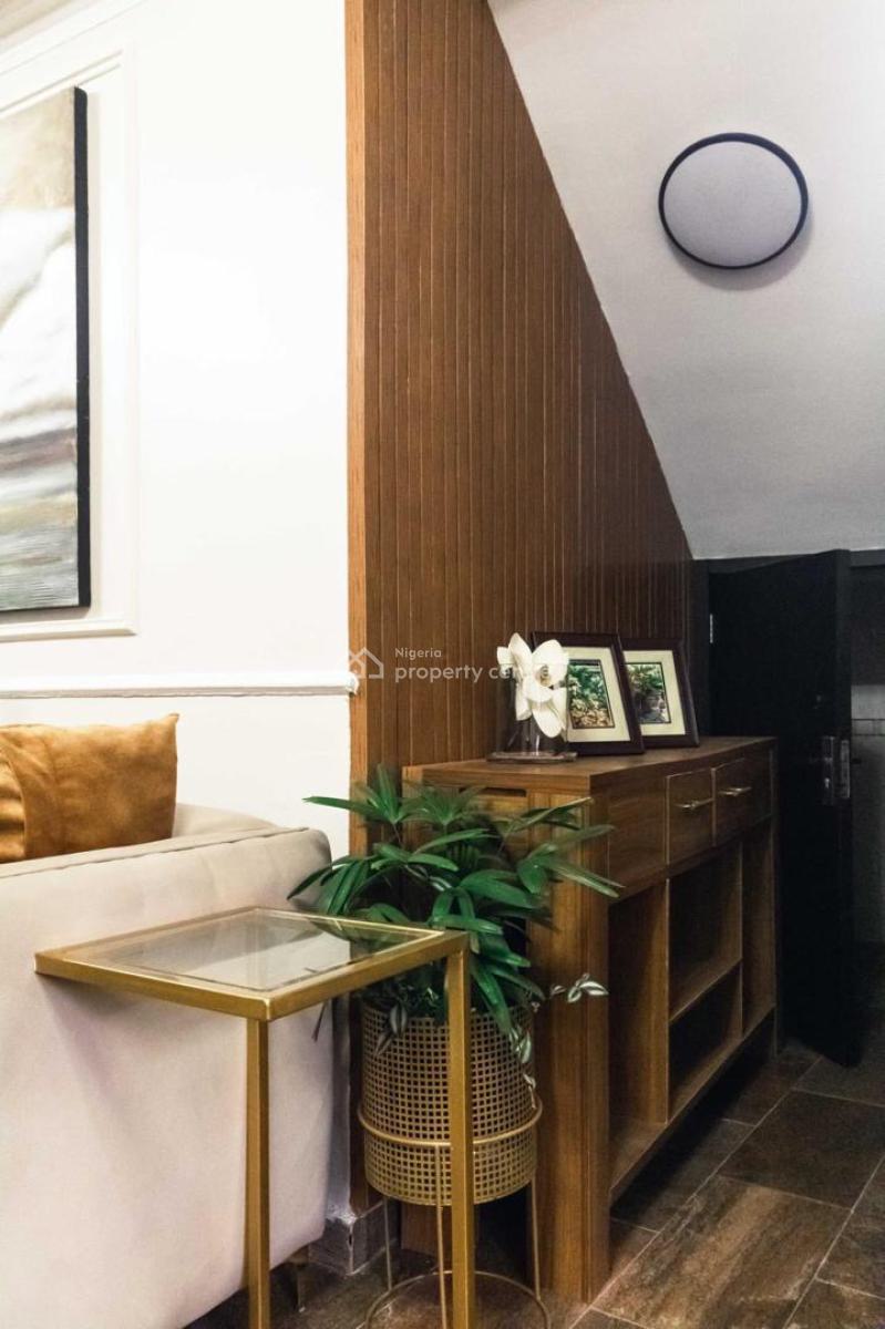 4 Bedroom Apartment, Ogudu Gra, Ogudu, Lagos, Flat / Apartment Short Let