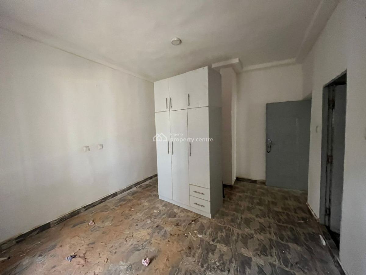 Spacious Two Bedroom Flat, Gaduwa, Abuja, Flat / Apartment for Rent