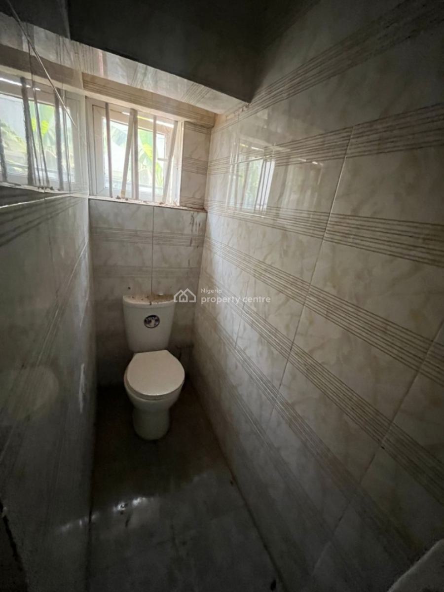 Spacious Two Bedroom Flat, Gaduwa, Abuja, Flat / Apartment for Rent