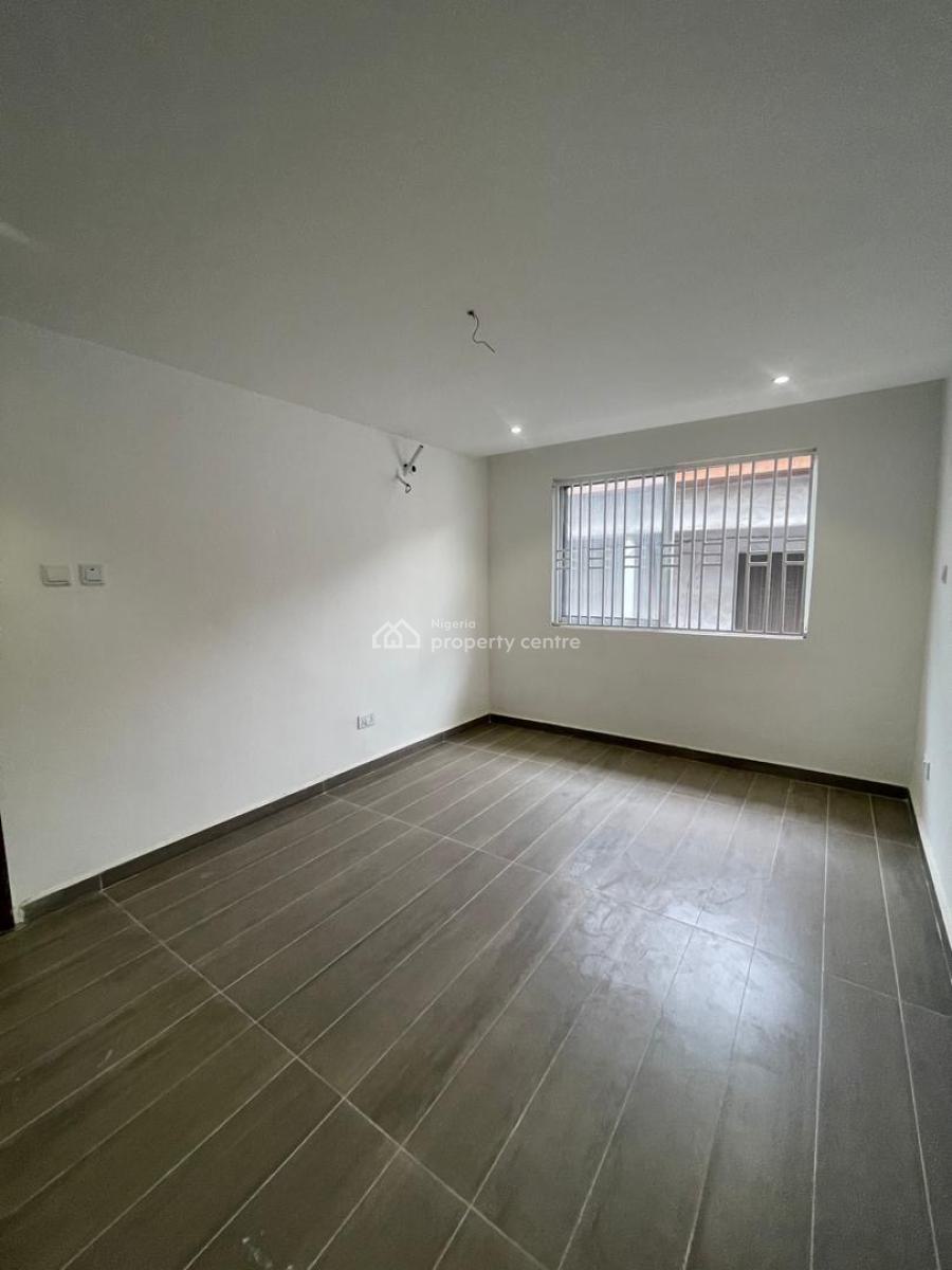 Standard Self Serviced 3 Bedroom Apartments, Ajao Estate, Anthony, Maryland, Lagos, Flat / Apartment for Rent