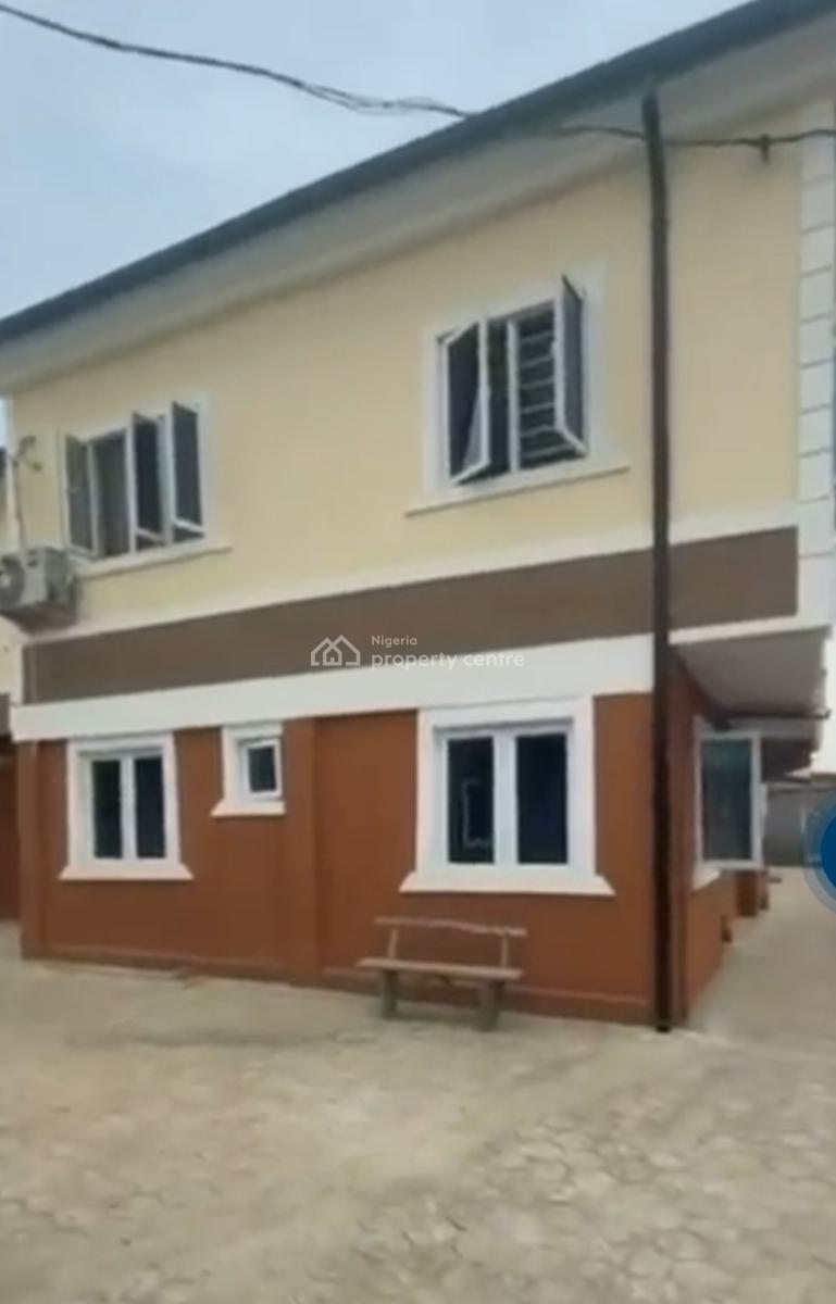 Newly Built, Spacious and Standard *2 Bedroom Flat* in a Secured Envir, Mushin, Lagos, Flat / Apartment for Rent