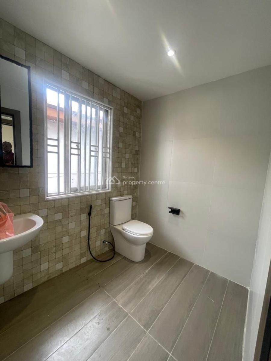 Nicely Built 3/bedroom Apartments, Ajao Estate, Anthony, Maryland, Lagos, Flat / Apartment for Rent