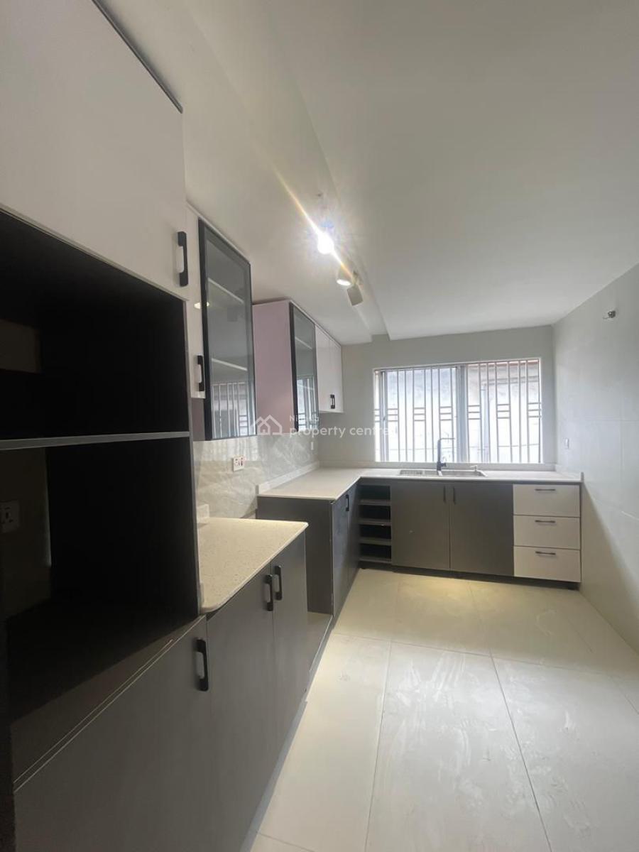 Nicely Built 3/bedroom Apartments, Ajao Estate, Anthony, Maryland, Lagos, Flat / Apartment for Rent