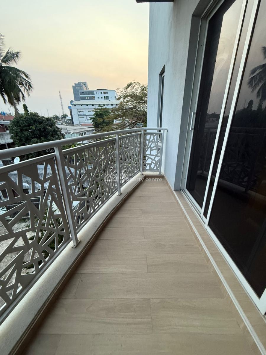 Three Bedroom Apartment with Maids Room, Victoria Island (vi), Lagos, Flat / Apartment for Rent