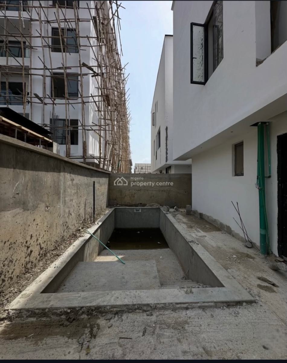 5 Bedroom House with a Pool and Bq, Lekki Phase 1, Lekki, Lagos, Detached Duplex for Sale