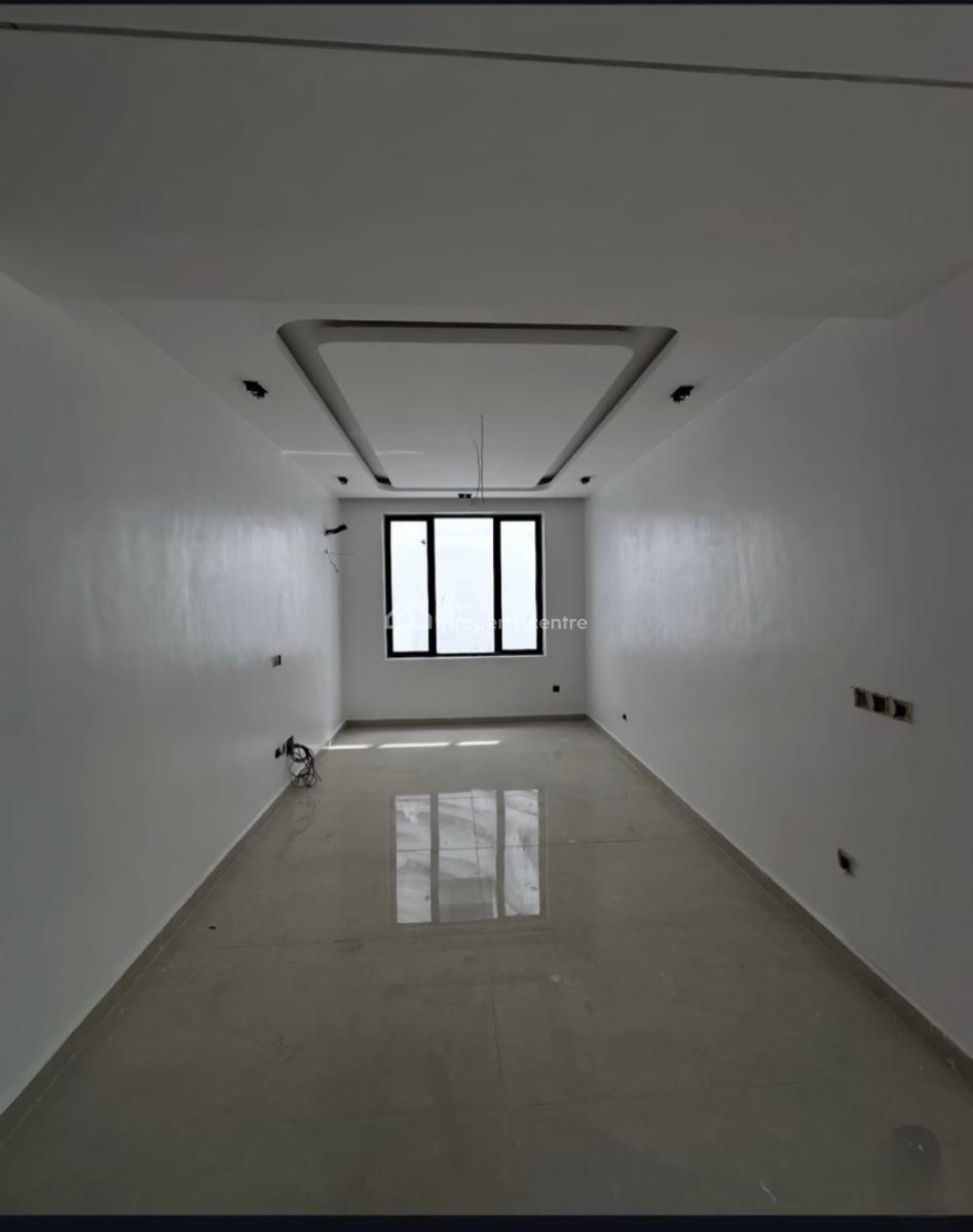 5 Bedroom House with a Pool and Bq, Lekki Phase 1, Lekki, Lagos, Detached Duplex for Sale