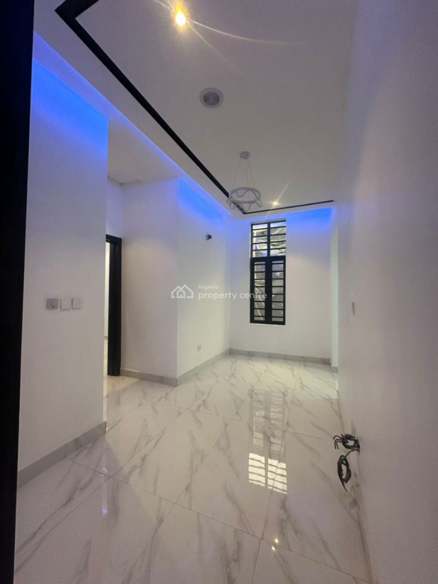Very Good 4 Bedroom Semi-detached Duplex in Chevron, Lekki, Lagos, Semi-detached Duplex for Sale