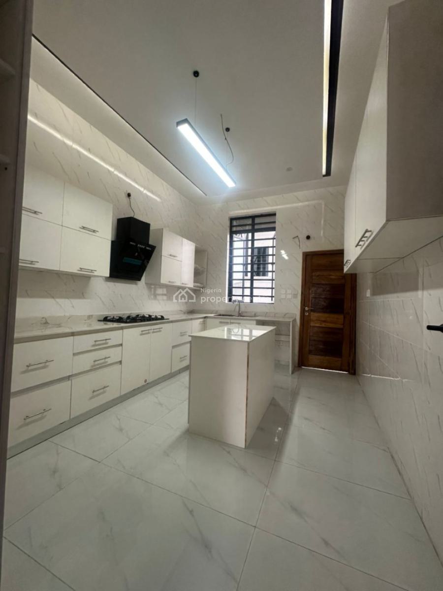 Very Good 4 Bedroom Semi-detached Duplex in Chevron, Lekki, Lagos, Semi-detached Duplex for Sale