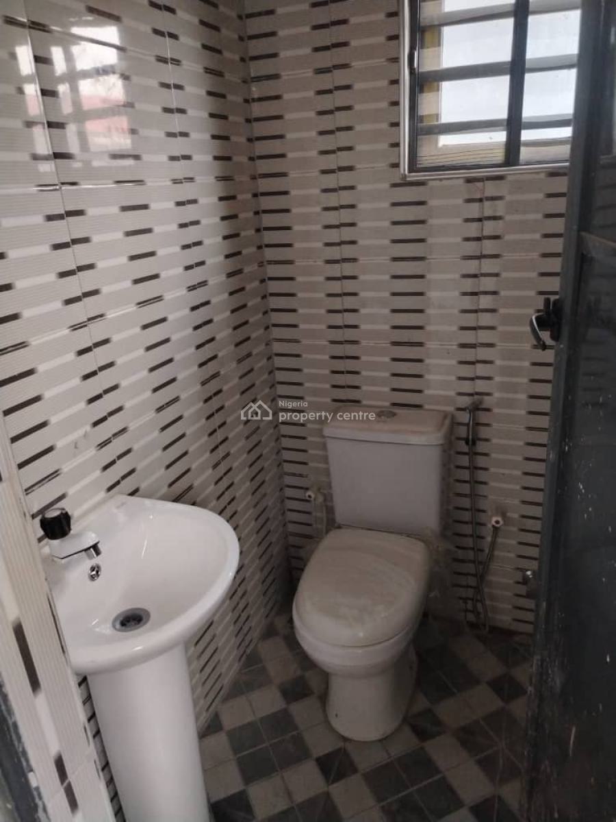 Newly Built 2bedroom Flat, Afuye Bus Stop, Offin Via Igbogbo, Igbogbo, Ikorodu, Lagos, Flat / Apartment for Rent