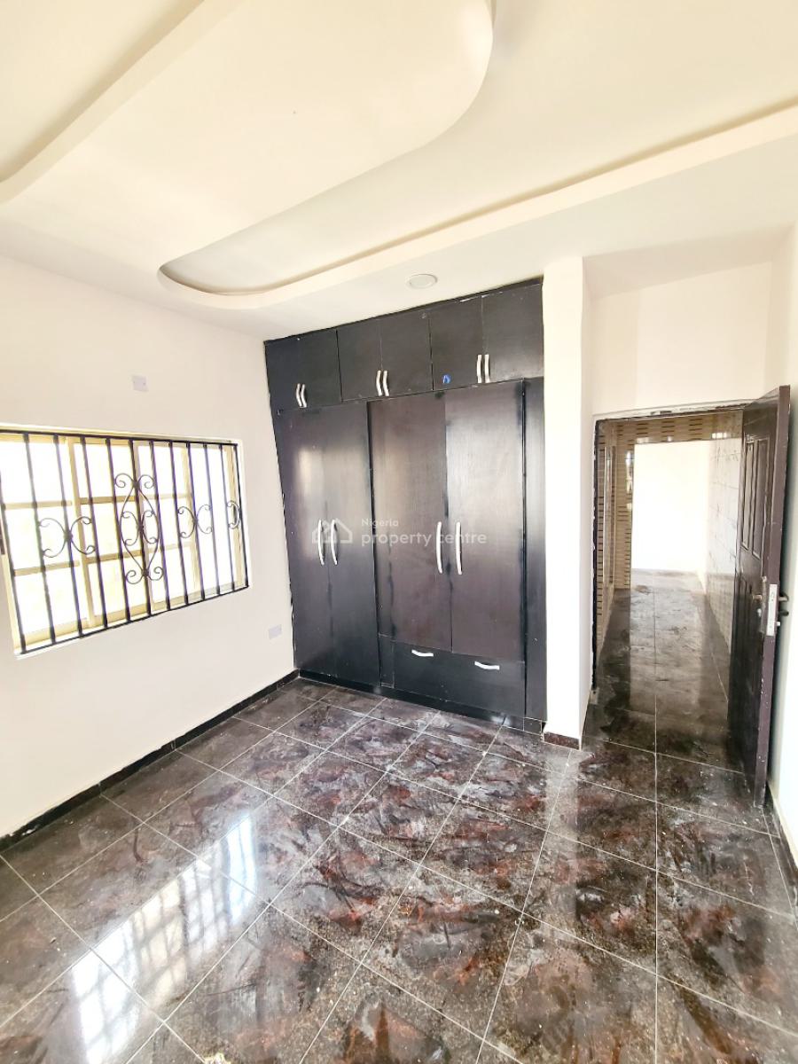 Newly Renovated Mini Flat/a Room & Parlour_upstairs, B4 Roundabout,orchid Road, Lekki, Lagos, Mini Flat (room and Parlour) for Rent