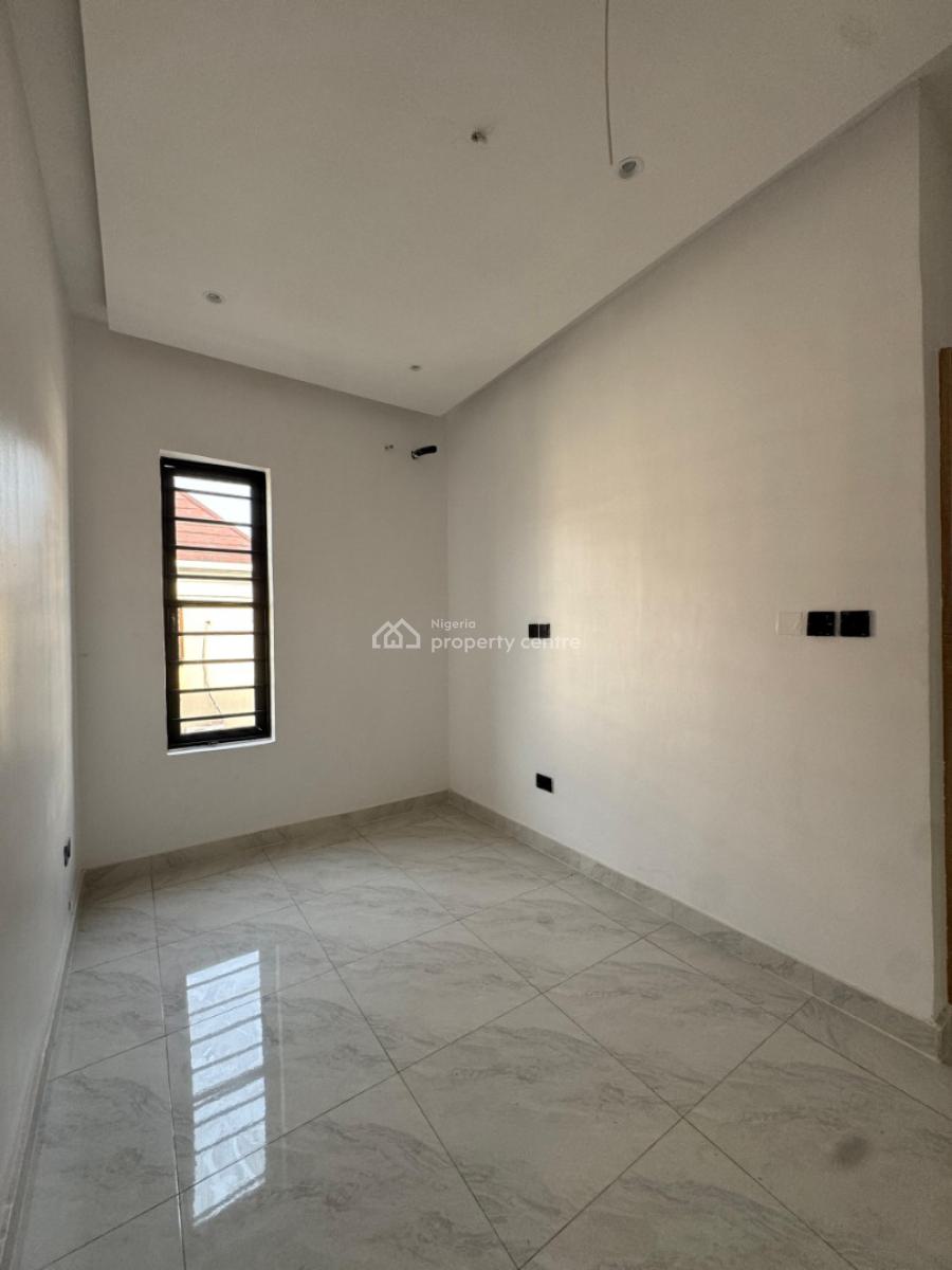 Self Serviced  Luxury 4 Bedroom Duplex, Cheveron, Lekki, Lagos, Detached Duplex for Sale