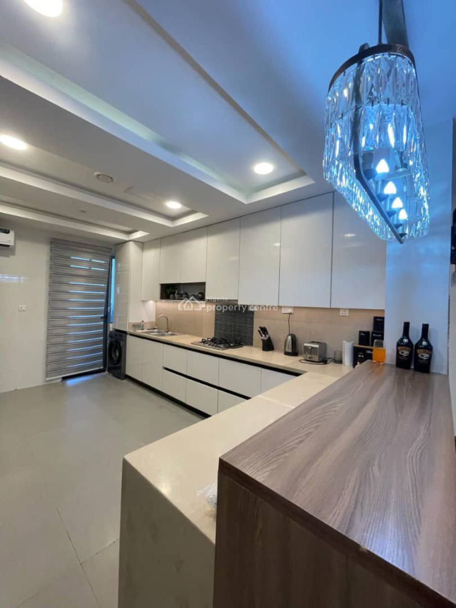 Fully Furnished 3 Bedroom Apartment, Lekki Phase 1, Lekki, Lagos, Flat / Apartment for Sale