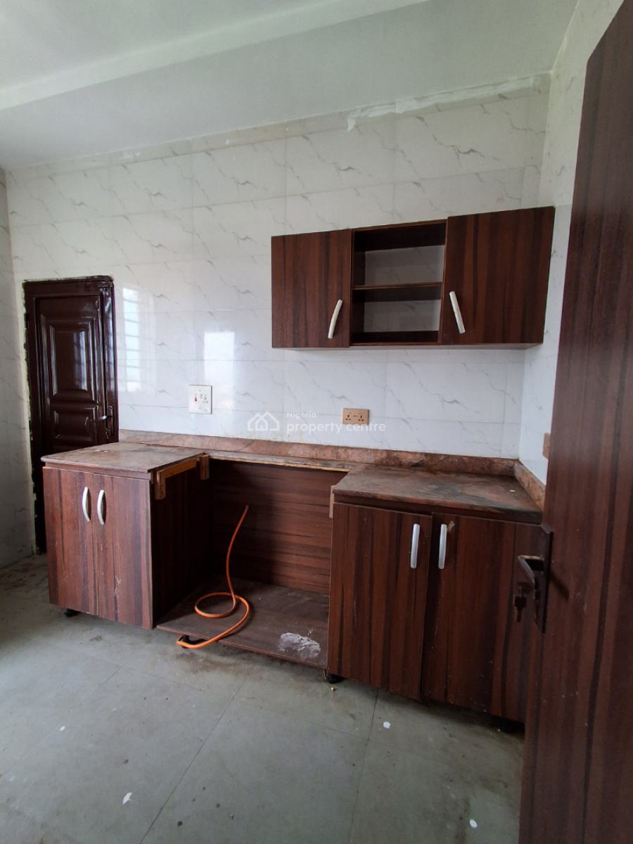 2 Bedroom Upstairs, Badore, Ajah, Lagos, House for Rent