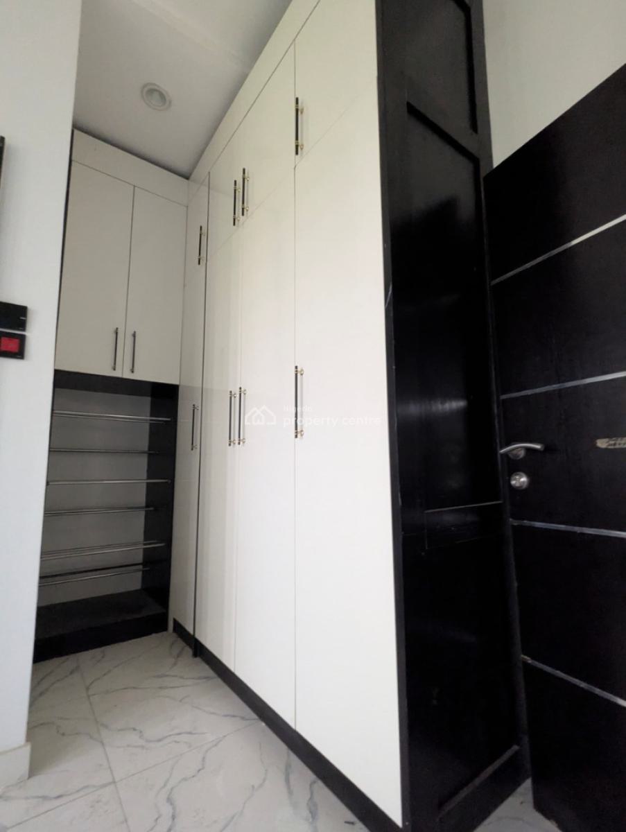 The Vip of The Block: Your 2-bedroom Corner Piece, Lekki Scheme 2, Ajah, Lagos, Terraced Duplex for Sale