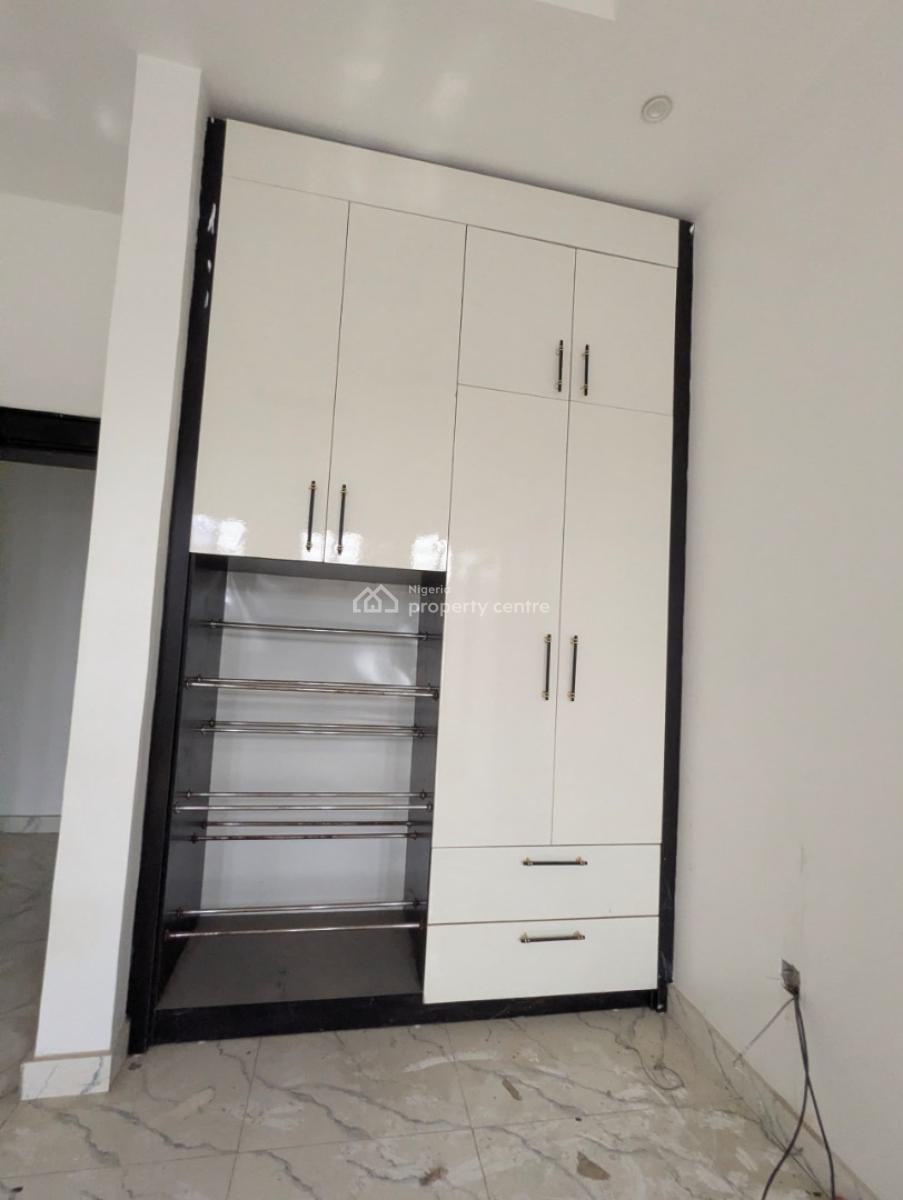 The Vip of The Block: Your 2-bedroom Corner Piece, Lekki Scheme 2, Ajah, Lagos, Terraced Duplex for Sale