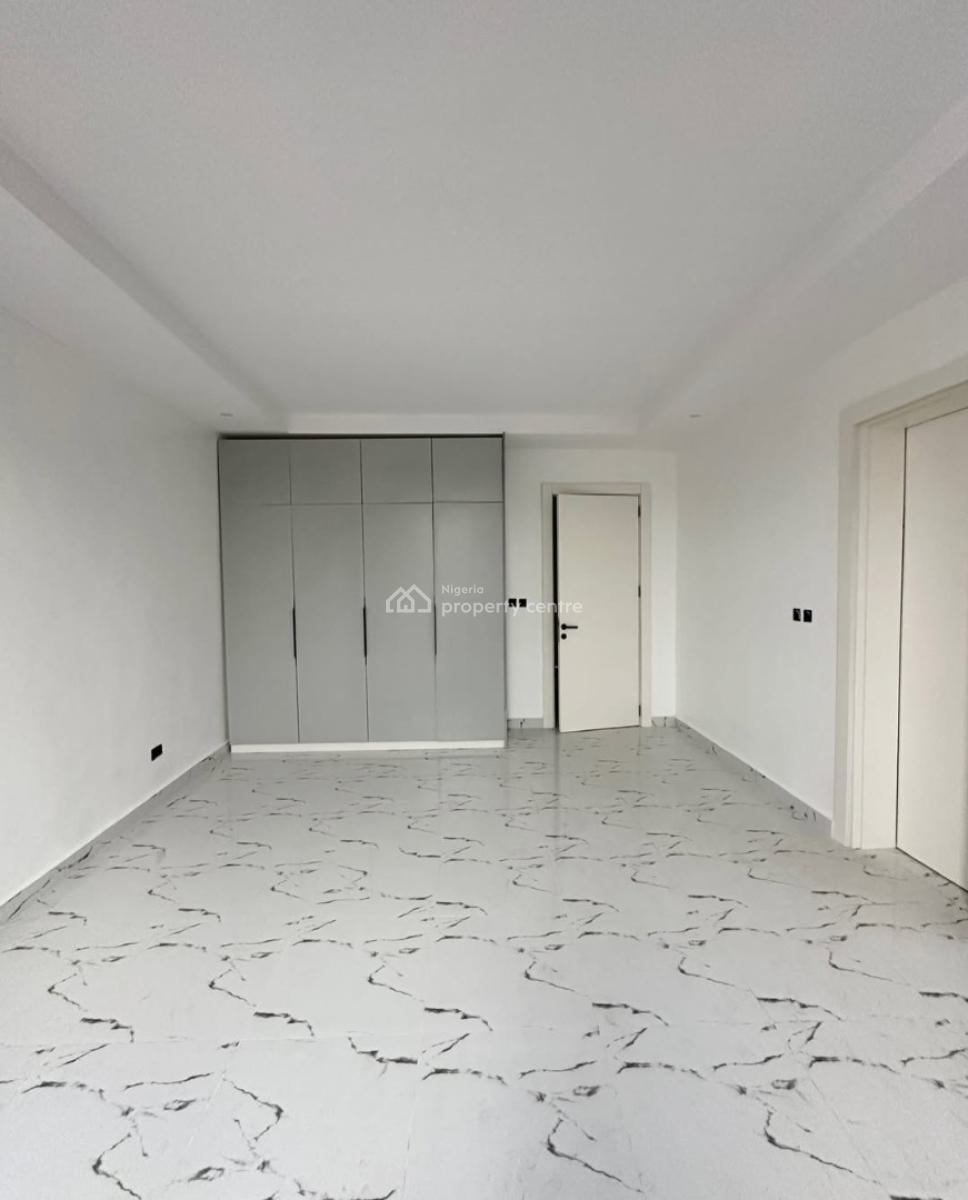 Self-serviced and Self-compound 5 Bedroom En-suite Townhouse with an E, Lekki Phase 1, Lekki, Lagos, Terraced Duplex for Sale