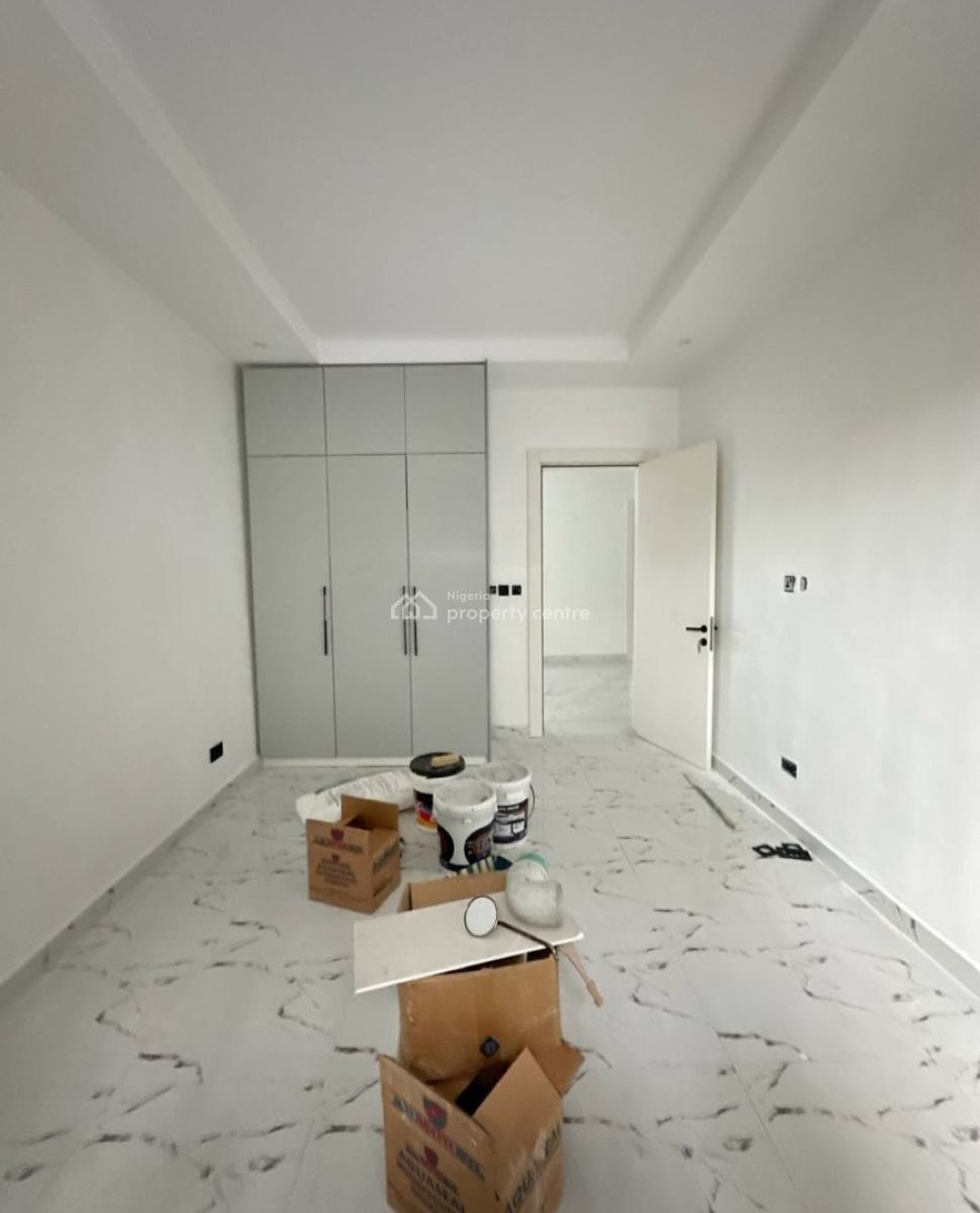 Self-serviced and Self-compound 5 Bedroom En-suite Townhouse with an E, Lekki Phase 1, Lekki, Lagos, Terraced Duplex for Sale