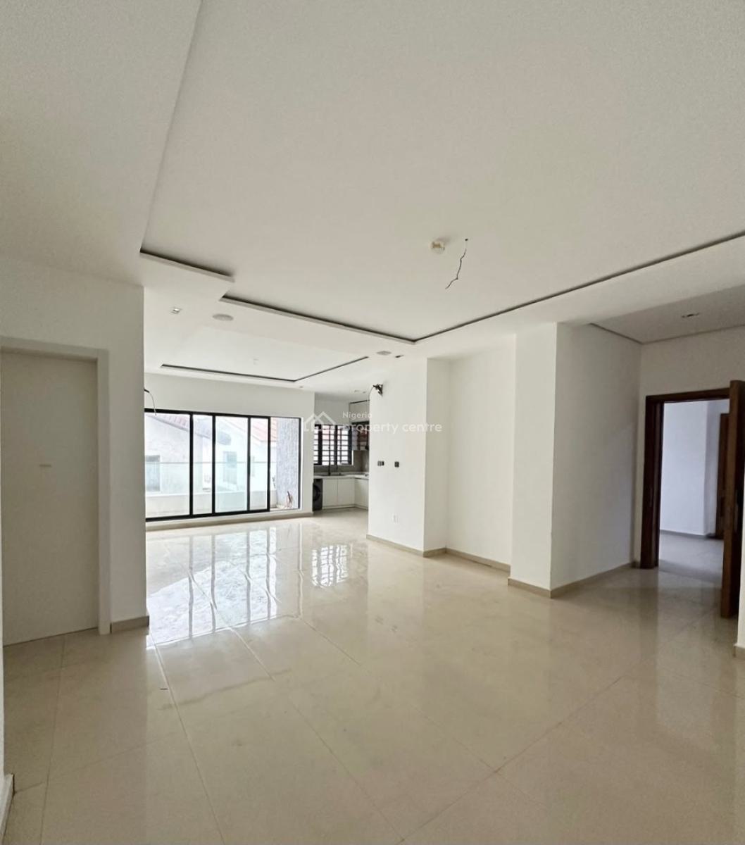 Serviced with 24/7 Power Supply 2 Bedroom En-suite Flat with an Open F, Lekki Phase 1, Lekki, Lagos, Flat / Apartment for Sale