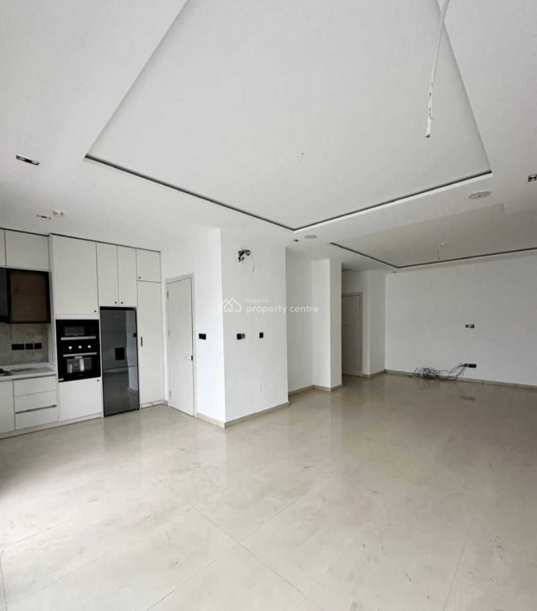 Serviced with 24/7 Power Supply 2 Bedroom En-suite Flat with an Open F, Lekki Phase 1, Lekki, Lagos, Flat / Apartment for Sale