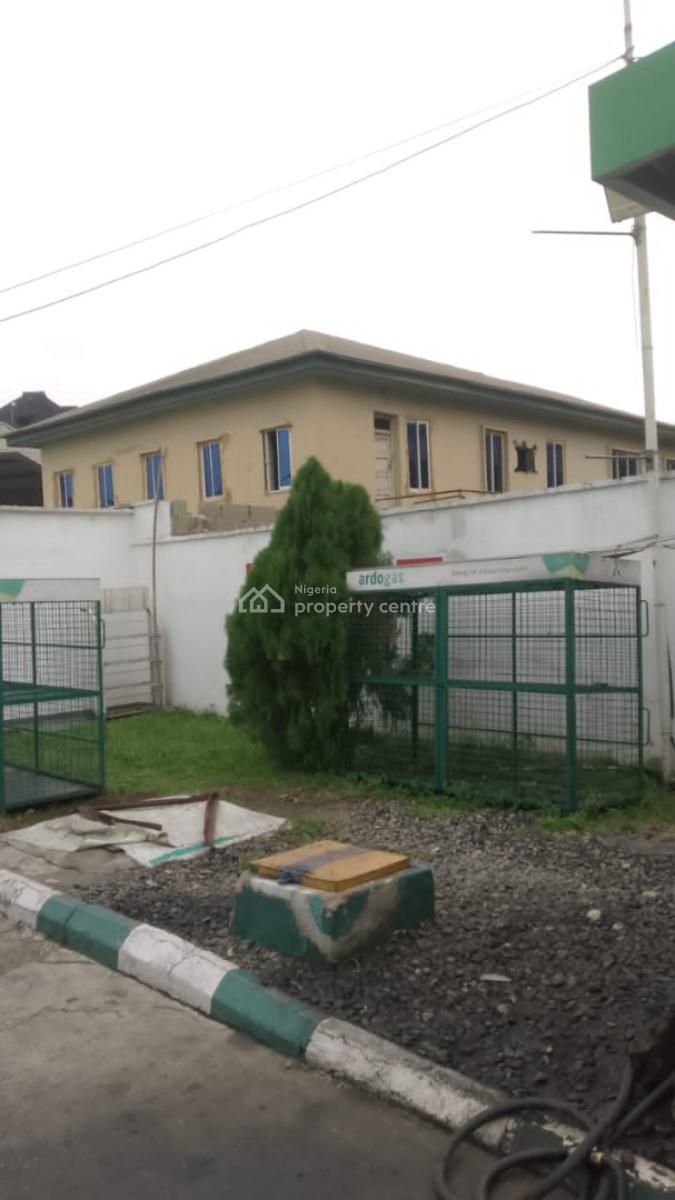 a Stand Alone Commercial Building Available, Off Western Avenue, Surulere, Lagos, Office Space for Rent