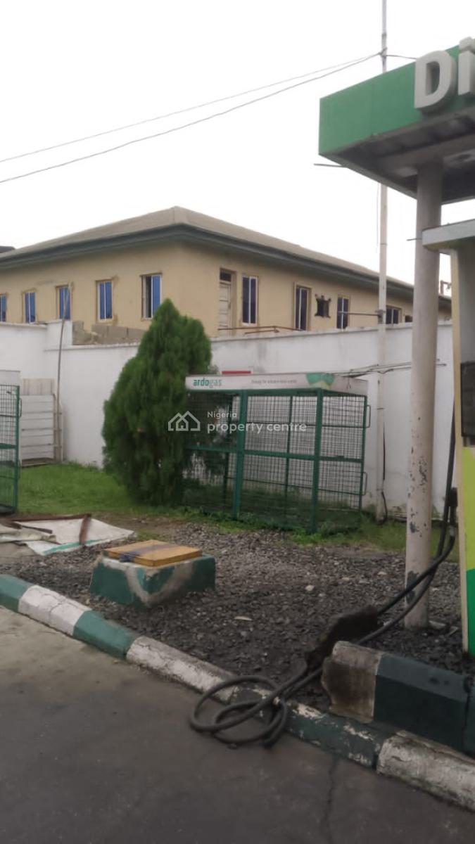 a Stand Alone Commercial Building Available, Off Western Avenue, Surulere, Lagos, Office Space for Rent